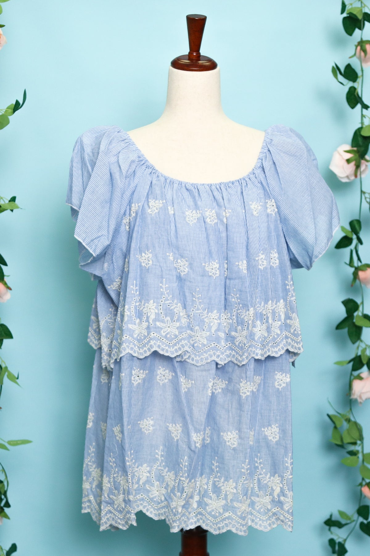 Alexis Scalloped Embroidered Top main image 0