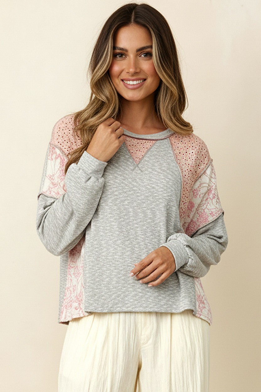 PLUS TRIANGLE DETAIL EYELET LACE COLOR BLOCK TOP