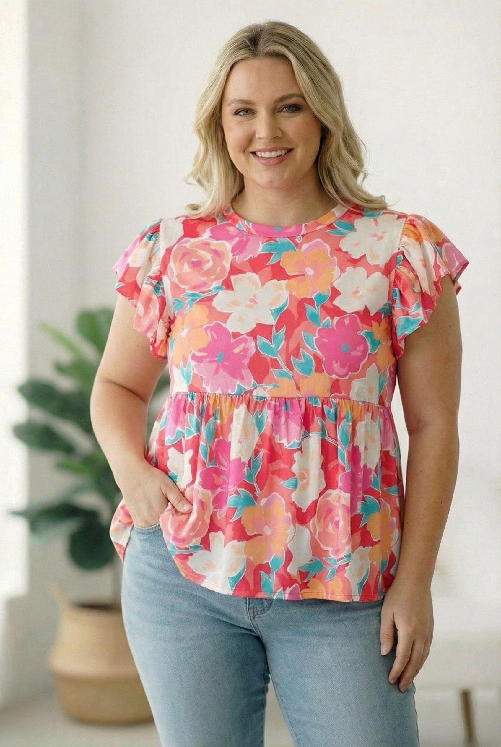 PLUS BABYDOLL FLORAL TOP W/ FOLDED RUFFLE SLEEVE